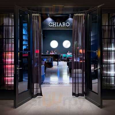 Chiaro Restaurant & Bar