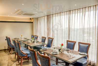 Five Star Premium Aura Restaurant