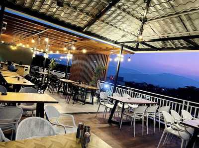 Nh4 Bar N Resto