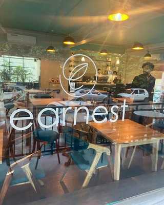 Cafe Earnest