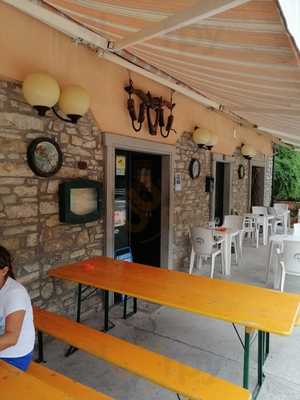 Trattoria "la Sosta"