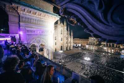 The View by Makr Shakr Rooftop, Milano