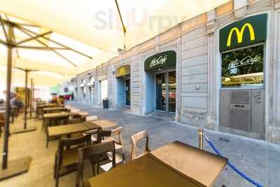 Mcdonald's Milano Oberdan, Milano