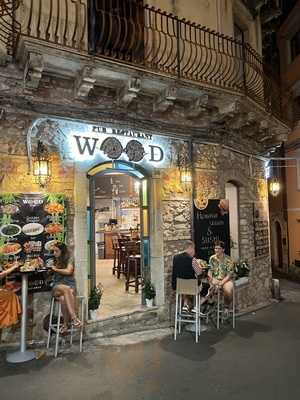 Wood House, Taormina