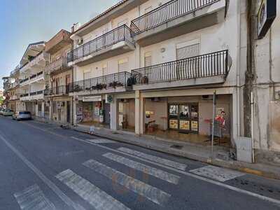 La Casa Del Pane, Falcone