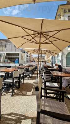 Caffè Al Teatro, Pietrasanta