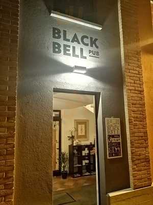 Black Bell Pub, Trinità