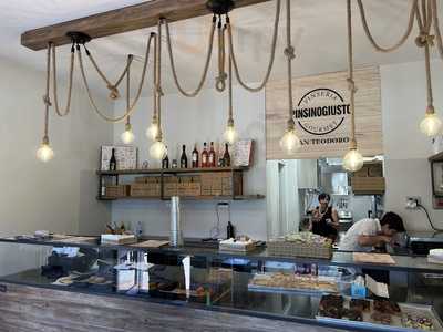 Pinsinogiusto - Pinseria Gourmet, San Teodoro