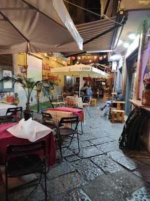 A Taverna d’ ‘e Zoccole, Napoli