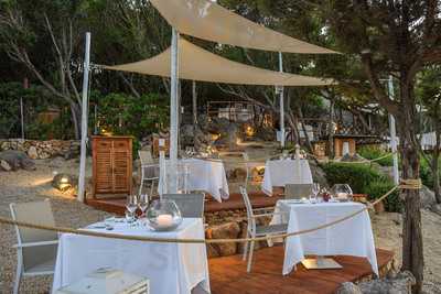 Lunaria Beach - Restaurant, Baia Sardinia