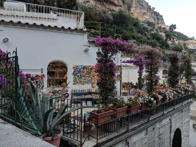 Lady Five, Positano