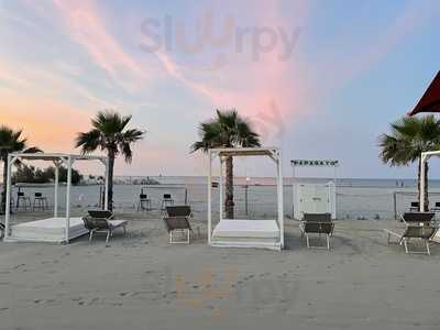 Papagayo Beach Food, Cesenatico