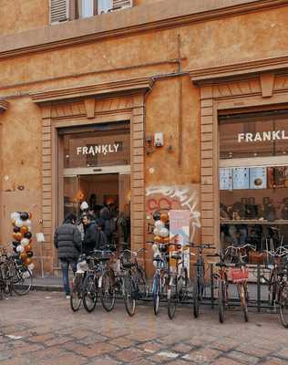 Frankly Bubble Tea & Coffee, Bologna