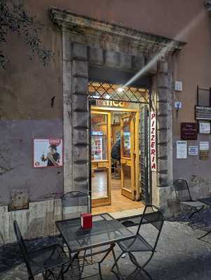 Pizzeria Alicar Di Alimonti E Carli Enrico, Tivoli