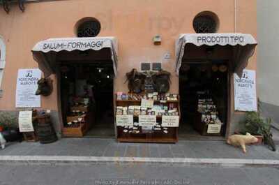 Norcineria Mariotti, Norcia