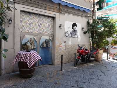 Antica Capri, Napoli