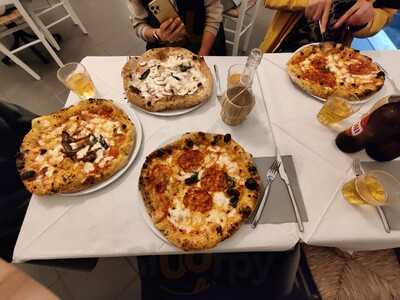 Chiarastella Pizzeria Tipica Napoletana, Meta