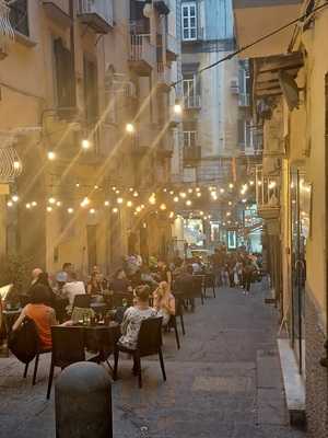 Tortora House Street Food, Napoli