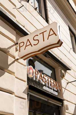 Pasteria, Roma