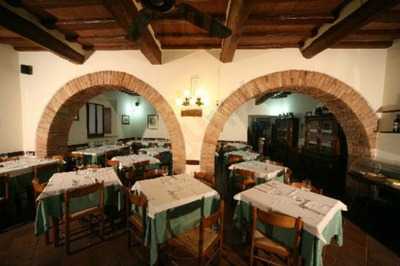 Ristorante Pizzeria Le Logge Di Rosia