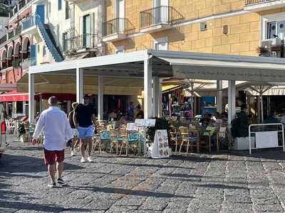 Bar Iolanda Souvenir & Snack Bar, Capri