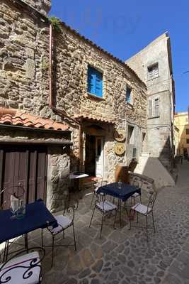 Il Portico, Castelsardo