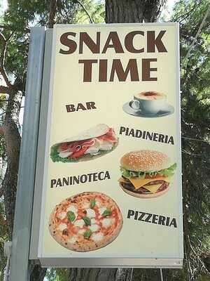 Snack Time, Comacchio