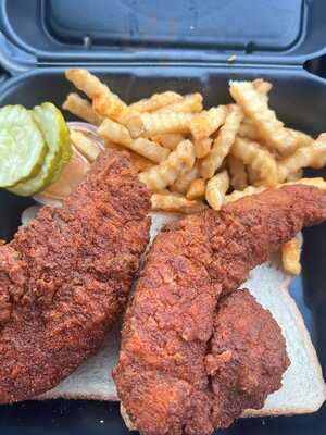 Dave's Hot Chicken, Naperville