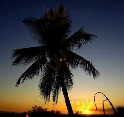 Gilligans Bar & Grill, Kihei