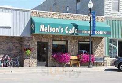 Nelsons Cafe, Roseau