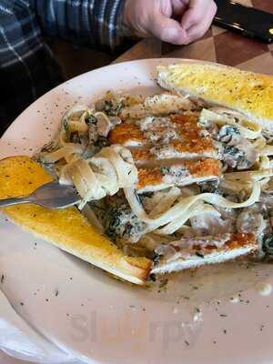 Mama T's Italian Eatery