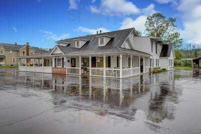 The Iron Kettle Landmark Restaurant