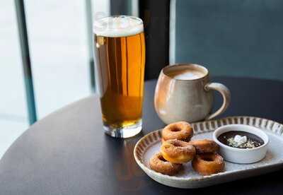 Otto's Coffee + Donuts + Beer, Oakland