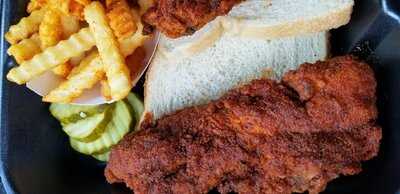 Dave's Hot Chicken, Seal Beach