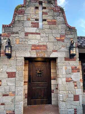 Celestino's Wine Room, Saint Augustine Beach