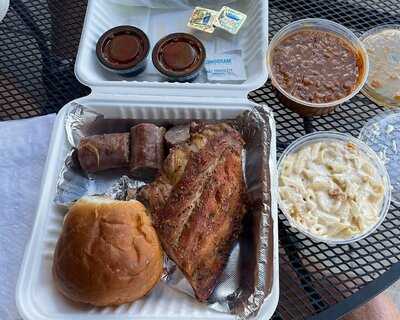 Backwater Bbq, Winona