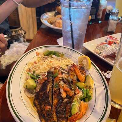 Pacific Seafood, San Leon