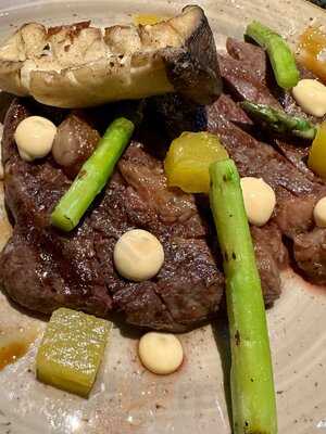 Restaurant & Bar Animal