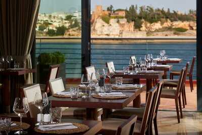 T-bone Tender Steakhouse