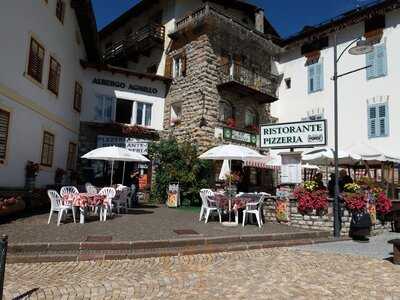 Ristorante Pizzeria Bar Agnello, Campitello di Fassa 