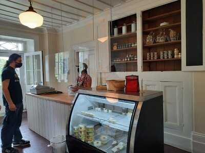 Ferme Audet, Fromagerie Et Bar Laitier