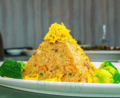 Moon Palace Cantonese Cuisine