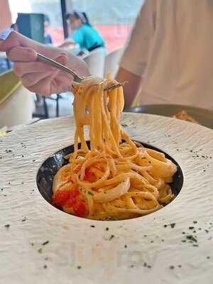 Kaku 西日fusion料理