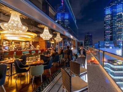 TOP TOWN, American Seafood Bar