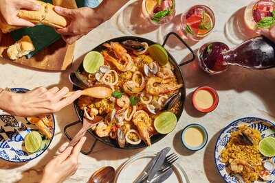 Central Cevichería C.c. Plaza Central