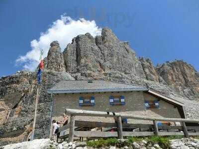 Rifugio Francis Fox Tuckett e Quintino Sella, Madonna di Campiglio