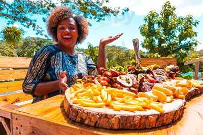 La Chivería De Yaguate menu