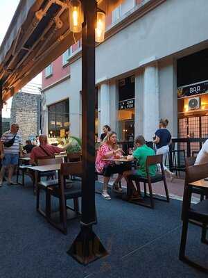 Noy Asian Cuisine & Bar, Pula