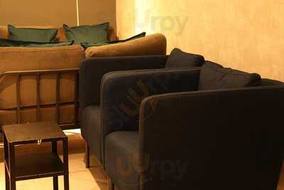 C. STAND 渋谷マークシティ横店