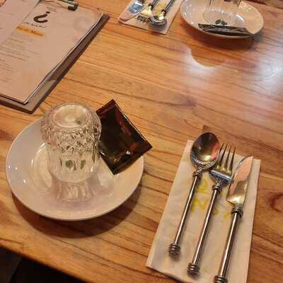 뽀르께노 스페니쉬 비스트로